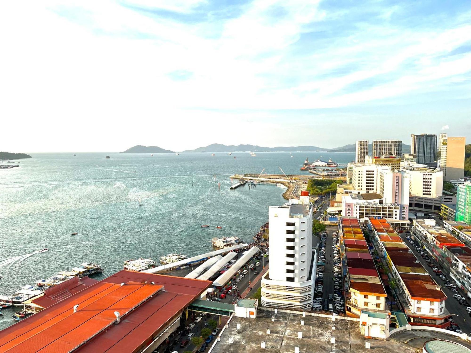 Covesign Suite, The Shore Kota Kinabalu Exteriör bild