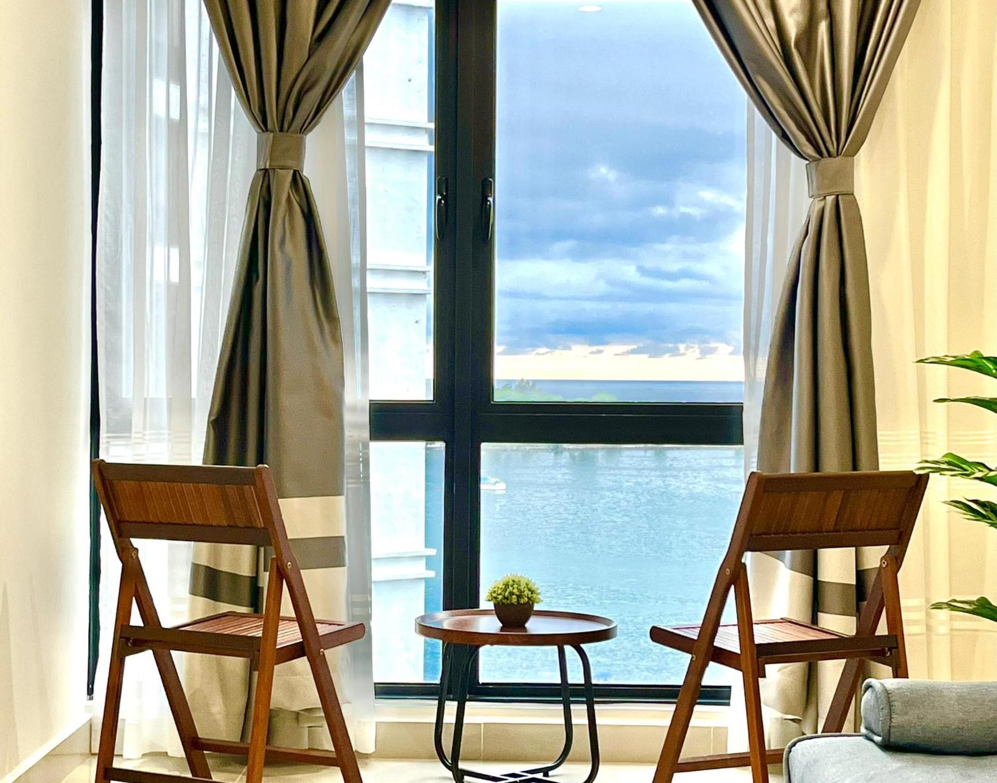 Covesign Suite, The Shore Kota Kinabalu Exteriör bild