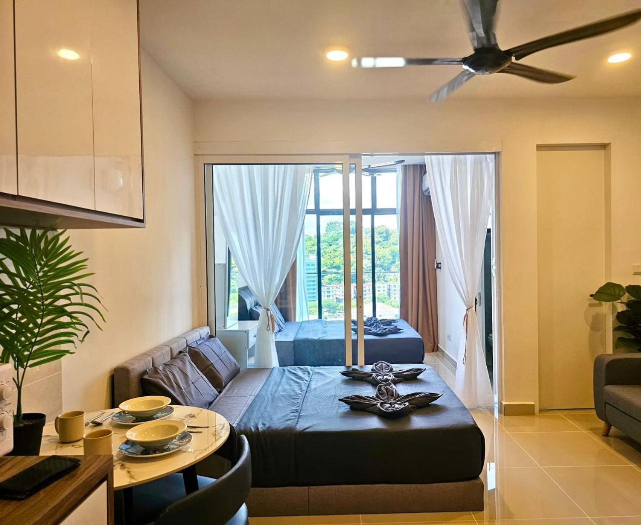 Covesign Suite, The Shore Kota Kinabalu Exteriör bild