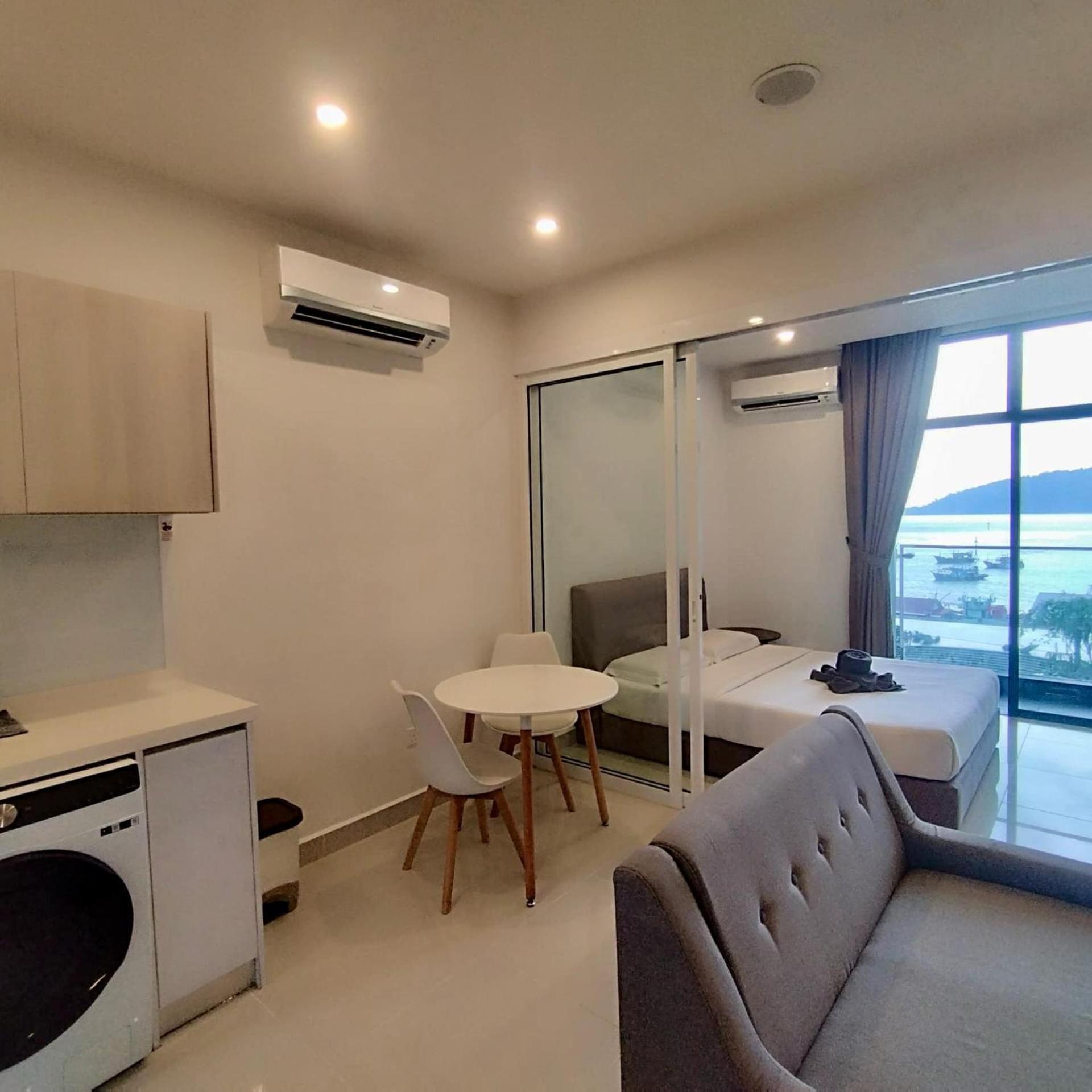 Covesign Suite, The Shore Kota Kinabalu Exteriör bild