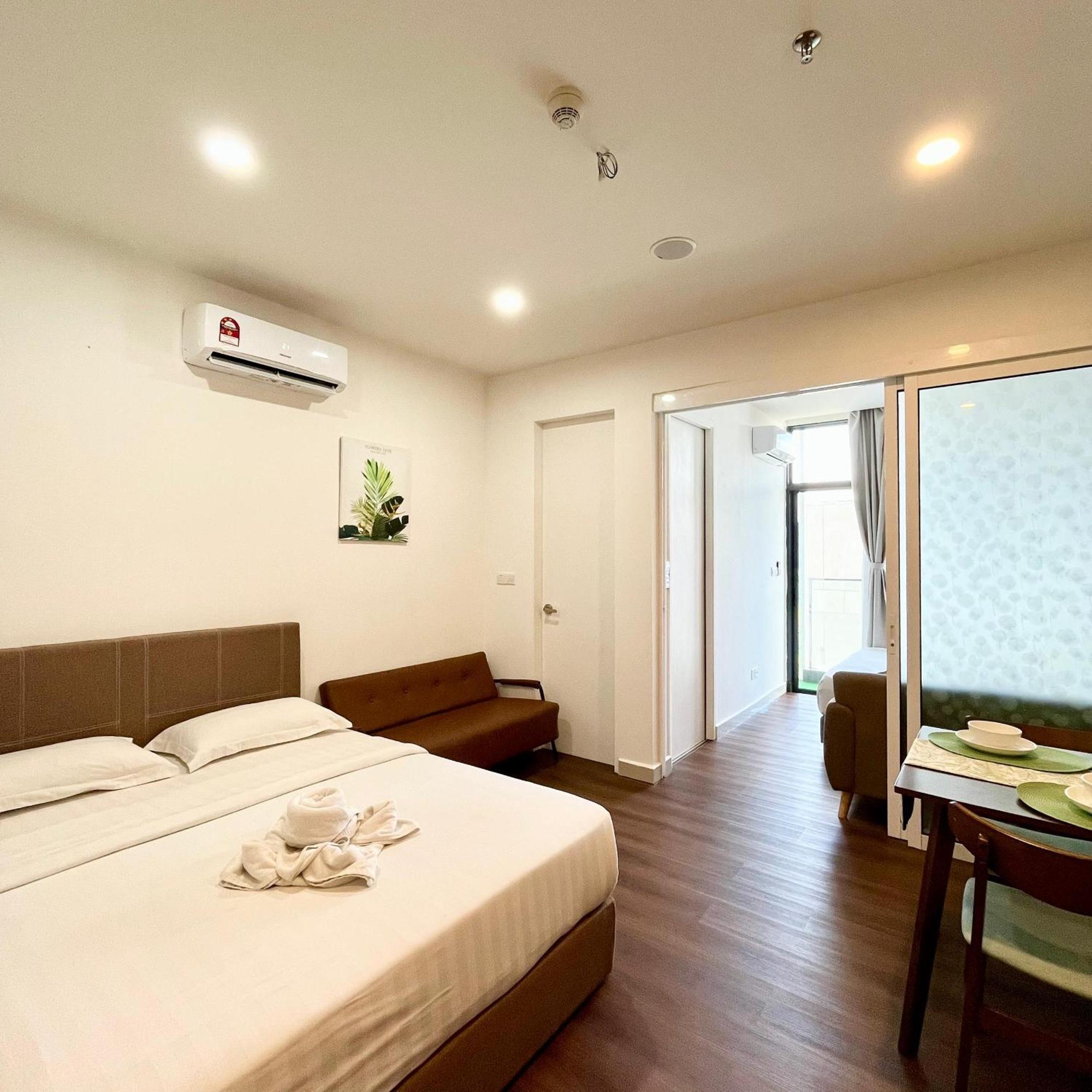 Covesign Suite, The Shore Kota Kinabalu Exteriör bild