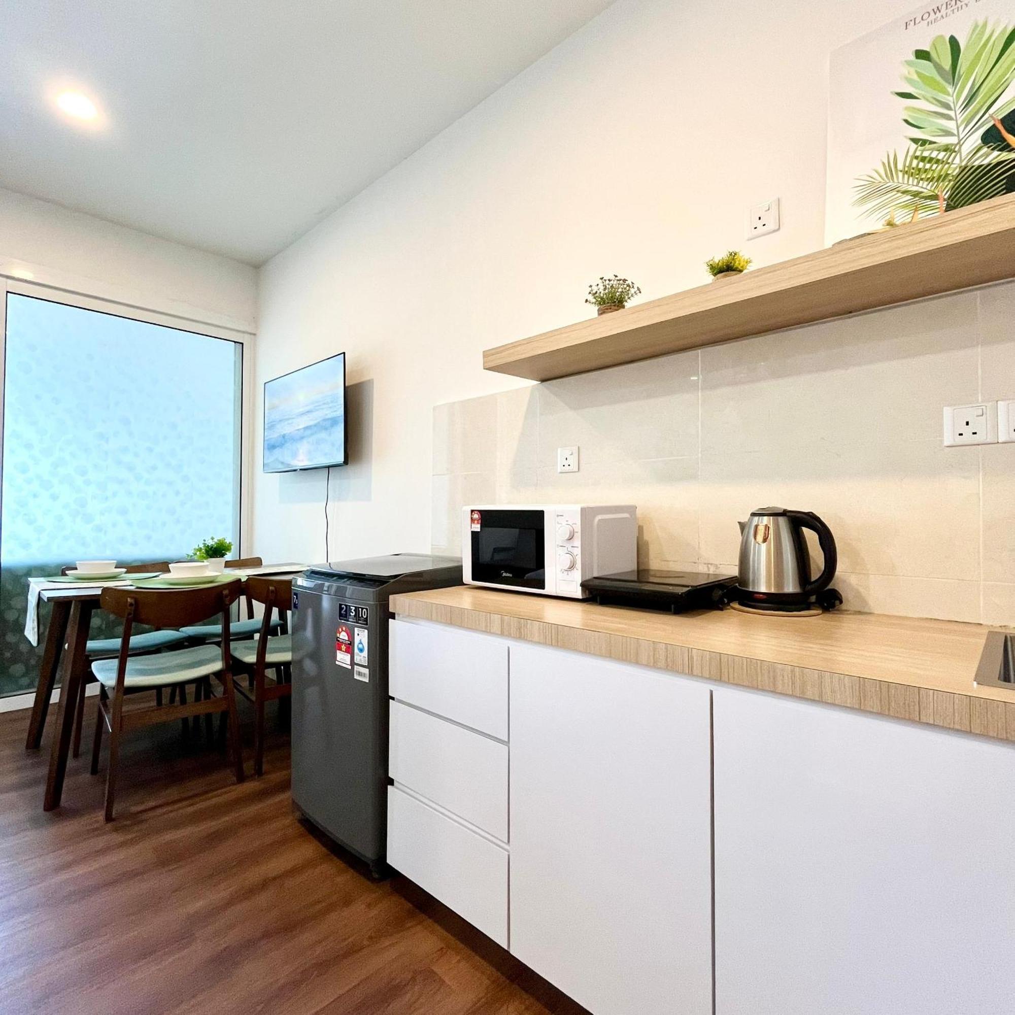 Covesign Suite, The Shore Kota Kinabalu Exteriör bild