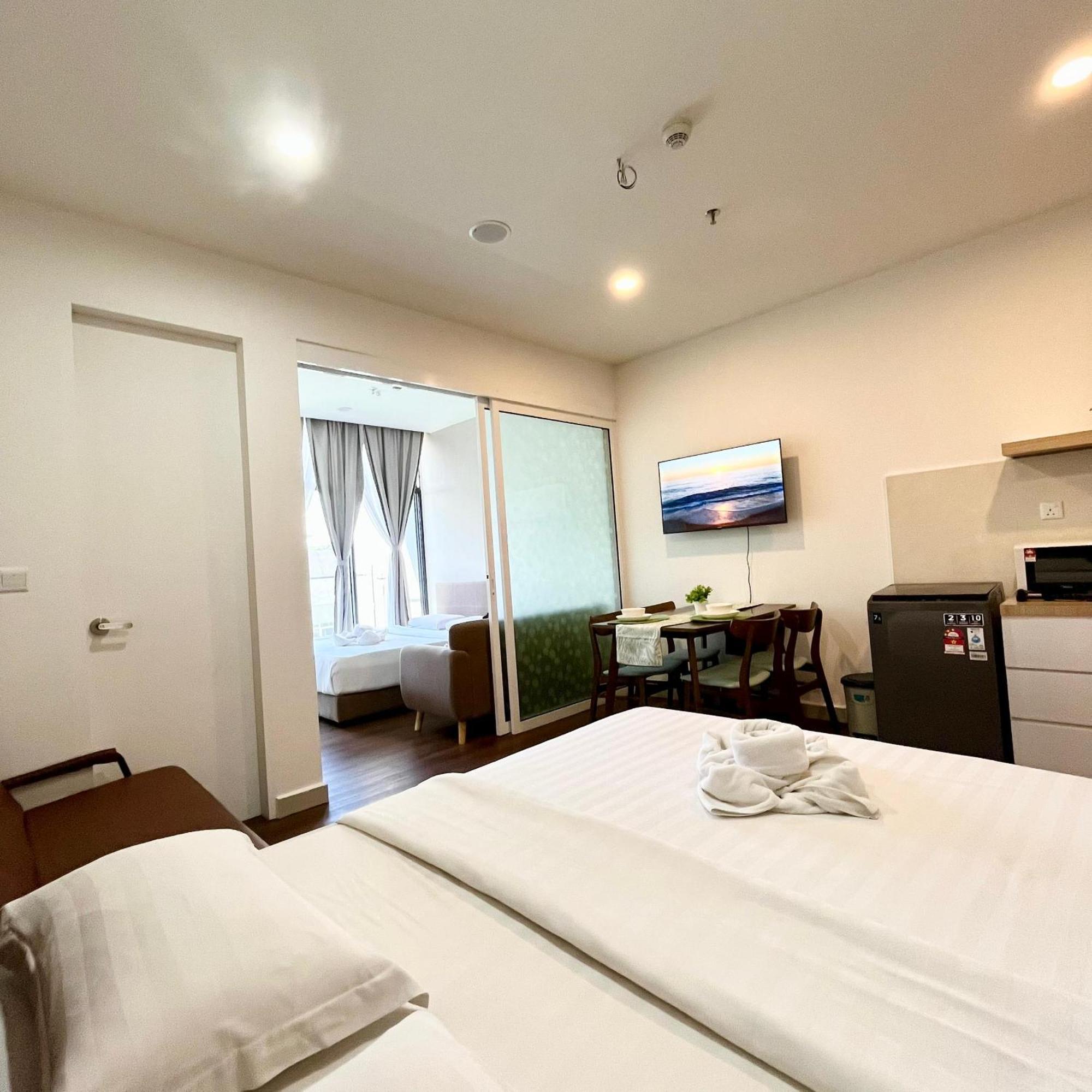 Covesign Suite, The Shore Kota Kinabalu Exteriör bild