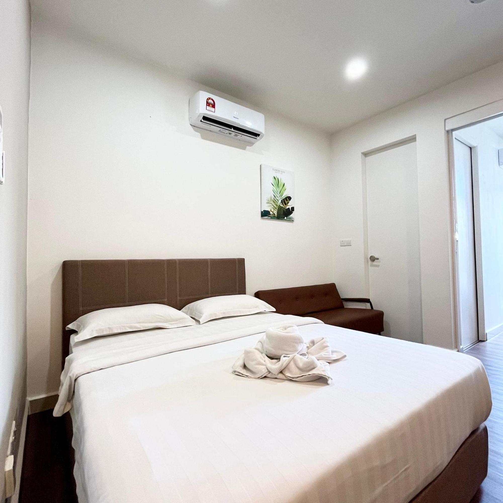 Covesign Suite, The Shore Kota Kinabalu Exteriör bild